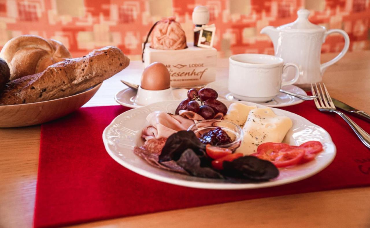Hotel Garni Isarlodge Wiesenhof Scharnitz Ngoại thất bức ảnh
