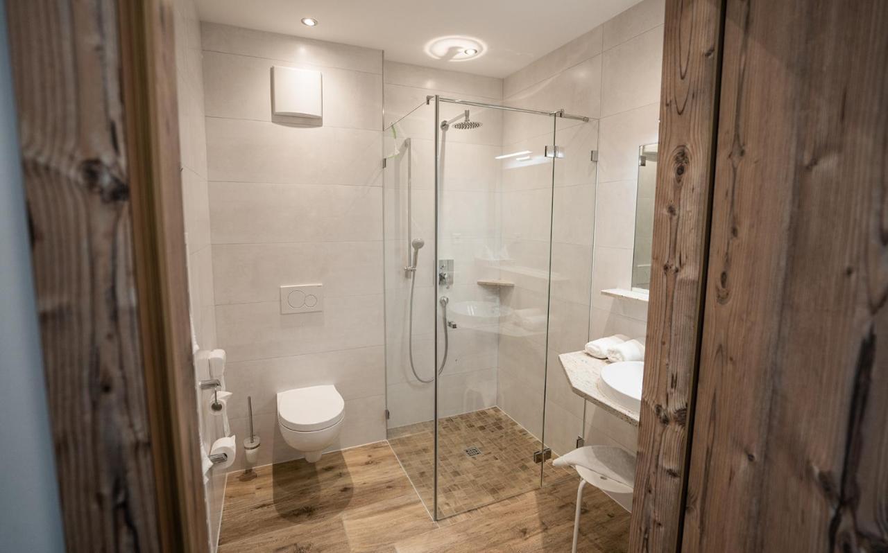 Hotel Garni Isarlodge Wiesenhof Scharnitz Ngoại thất bức ảnh