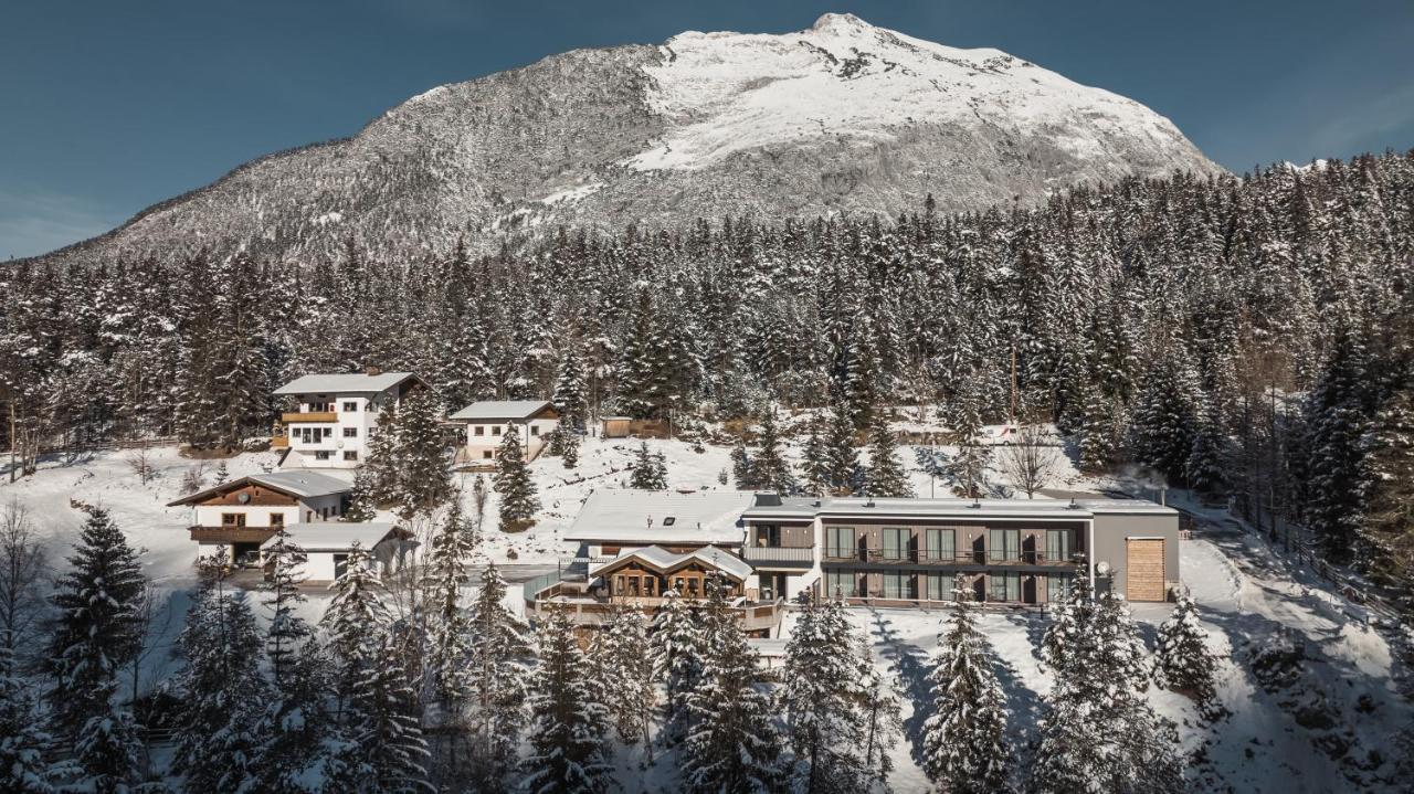 Hotel Garni Isarlodge Wiesenhof Scharnitz Ngoại thất bức ảnh
