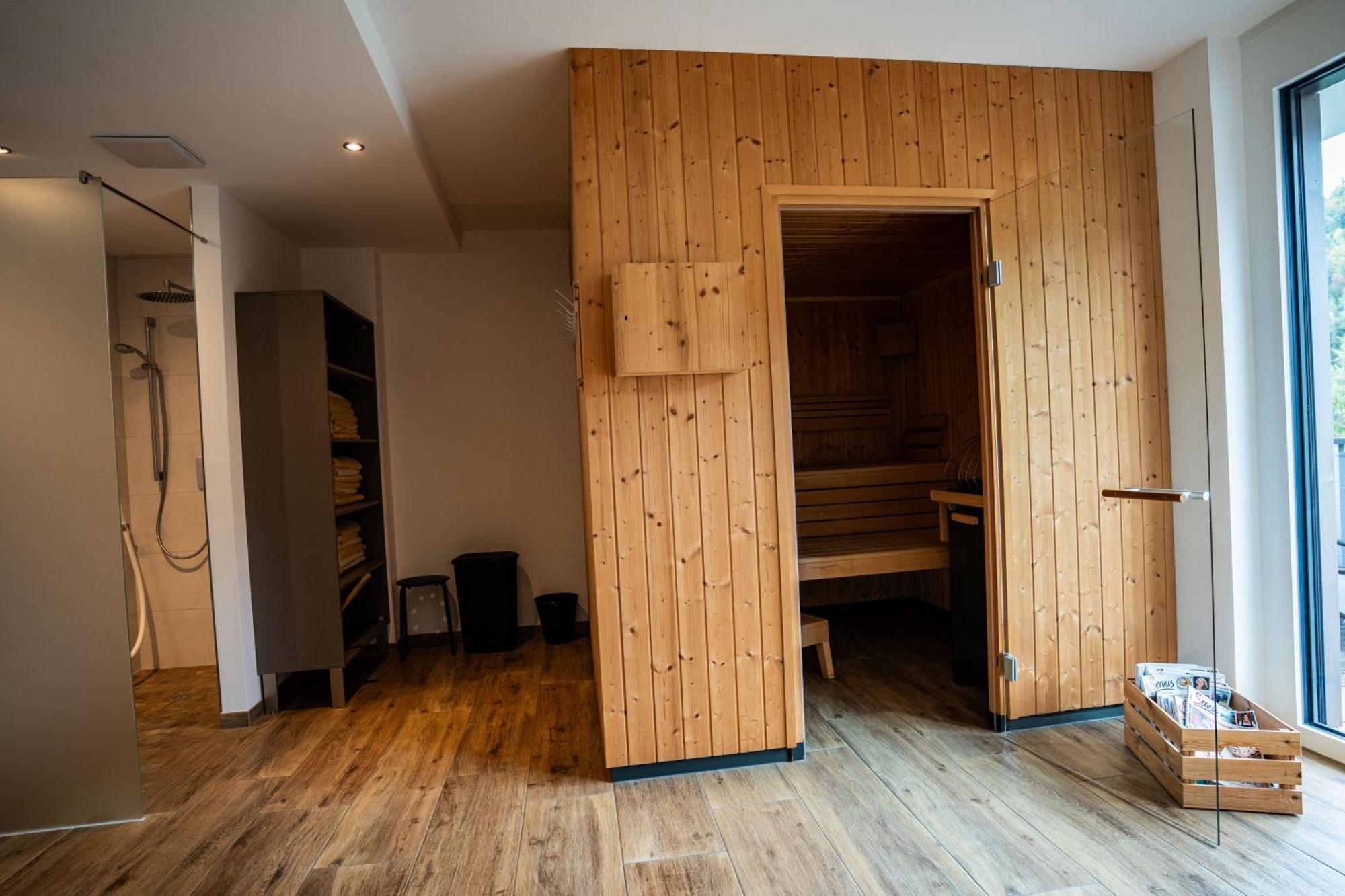Hotel Garni Isarlodge Wiesenhof Scharnitz Ngoại thất bức ảnh